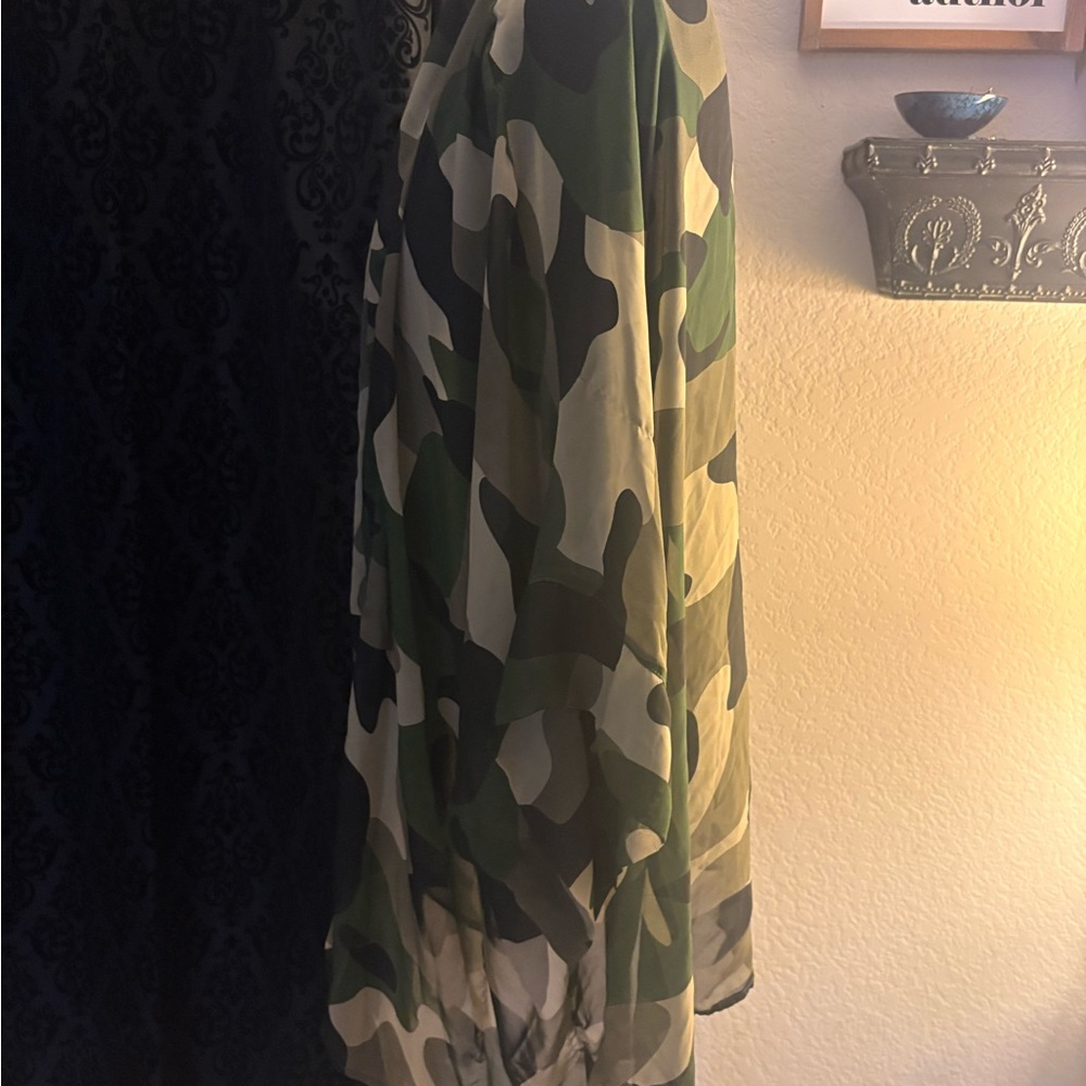 Camo Sheer Kimono Cover-Up | One Size | Lightweight Open Front - Picture 2 of 5